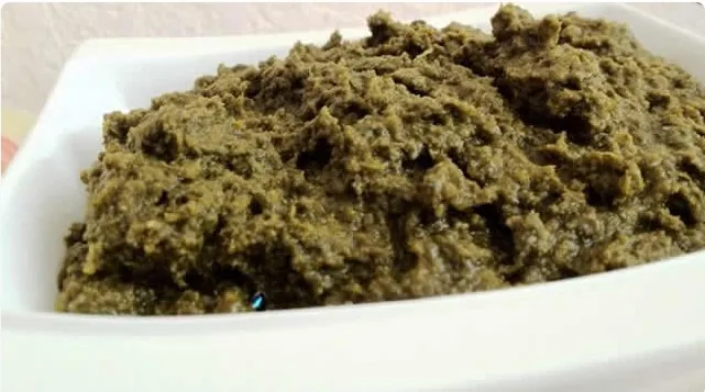 Kwem — Les feuilles de manioc pilées du Centre
